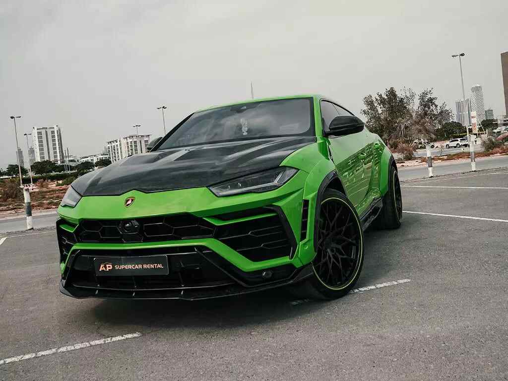 Lamborghini-urus-green
